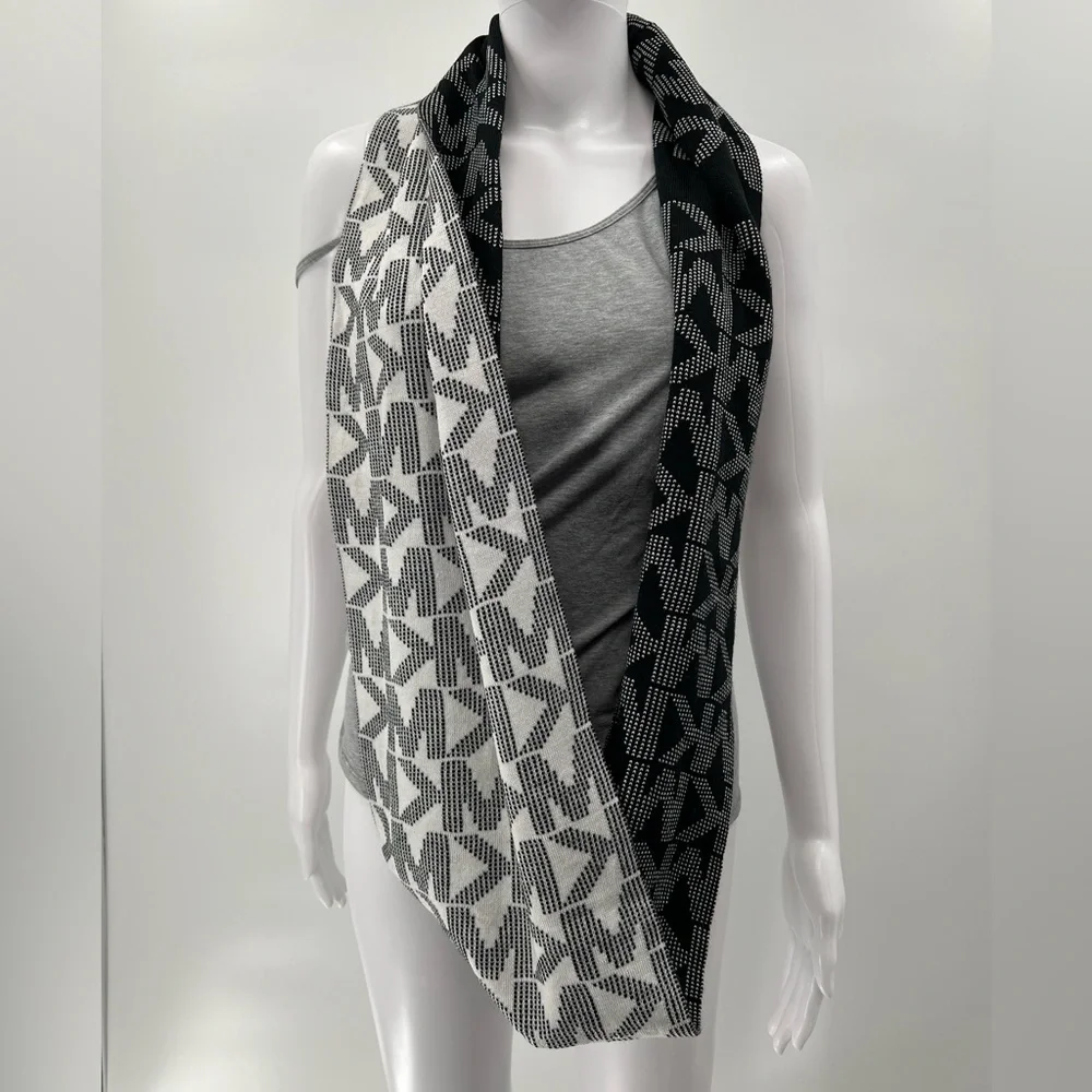 Reversible Michael Kors Infinity‎ Scarf